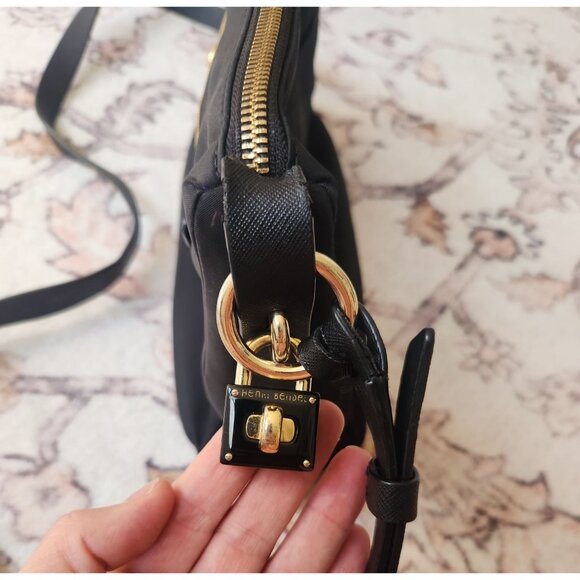 Henri Bendel Jetsetter Nylon Black & Gold Convertible Crossbody Bag - Picture 5 of 10